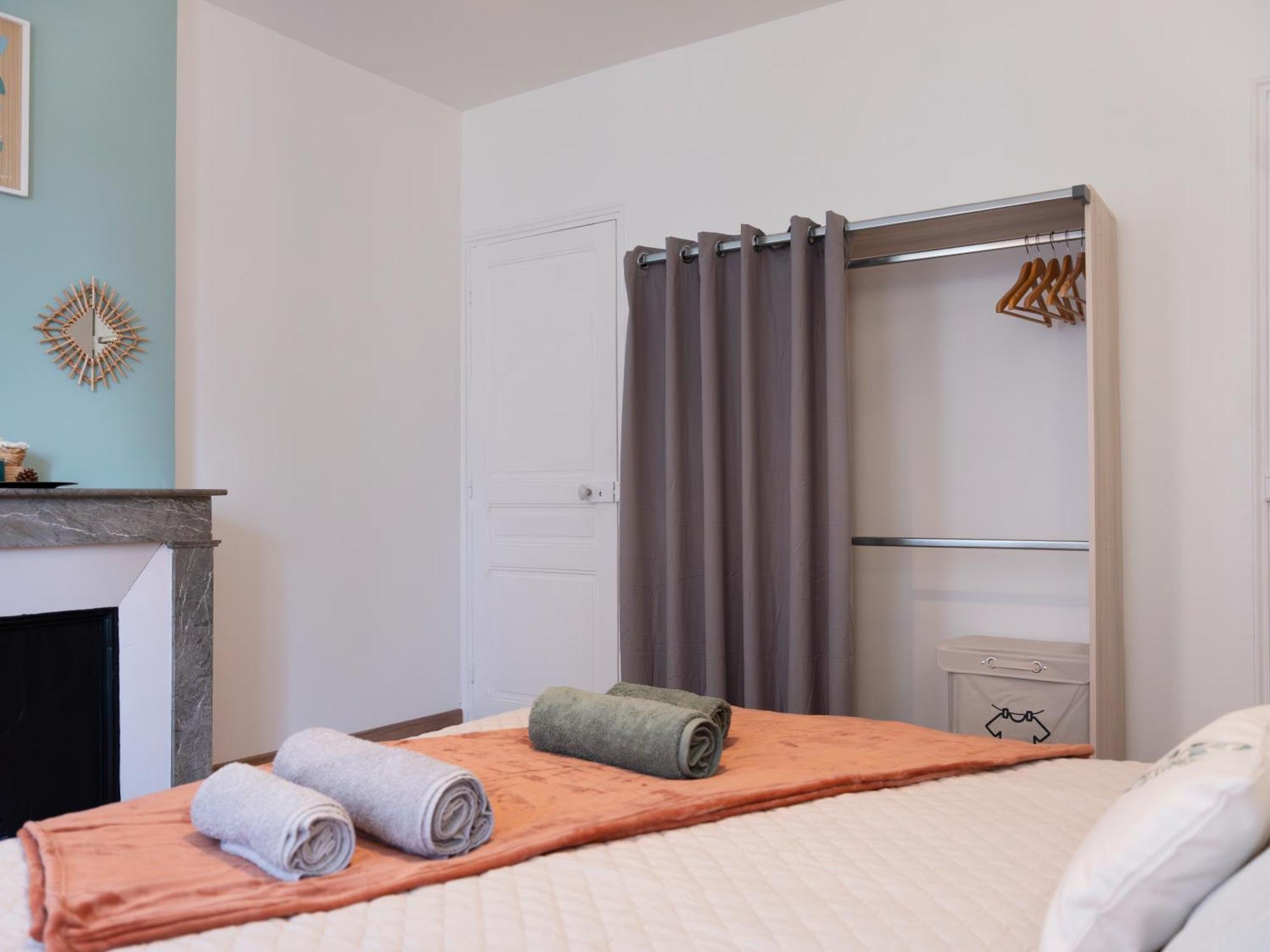 Clairchene - Cosy Centre Parking Spacieux Familial 베르됭쉬르뫼즈 외부 사진