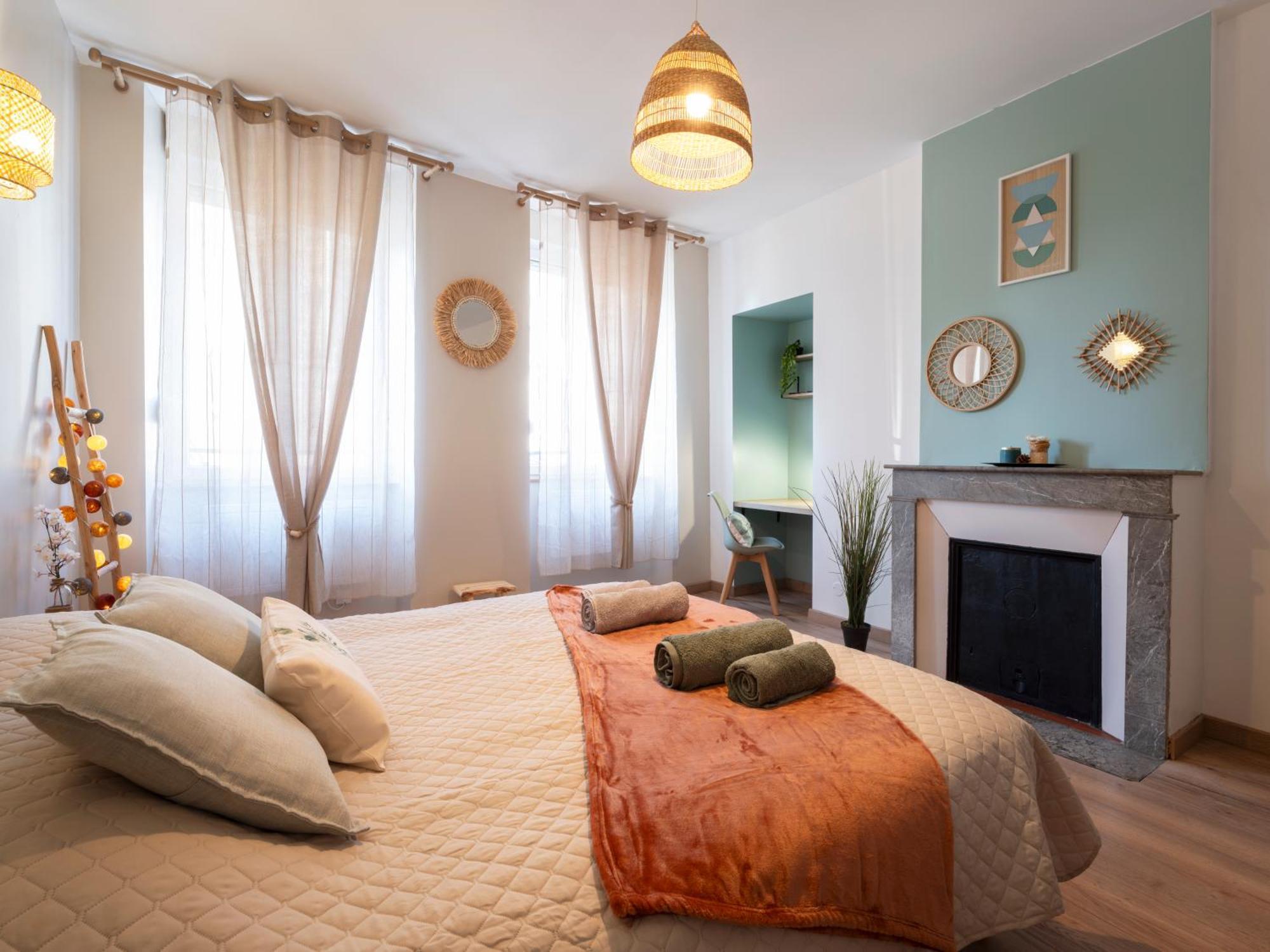 Clairchene - Cosy Centre Parking Spacieux Familial 베르됭쉬르뫼즈 외부 사진